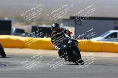 media/Mar-28-2022-Superbike Trackdays (Mon) [[b8603d0f67]]/Novice Group (1130am-12pm)/Turn 2/